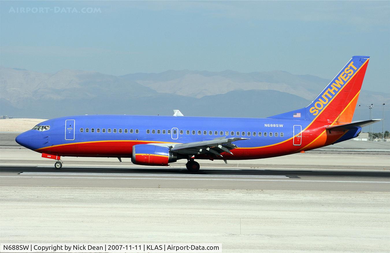 N688SW, 1985 Boeing 737-3Q8 C/N 23254, /