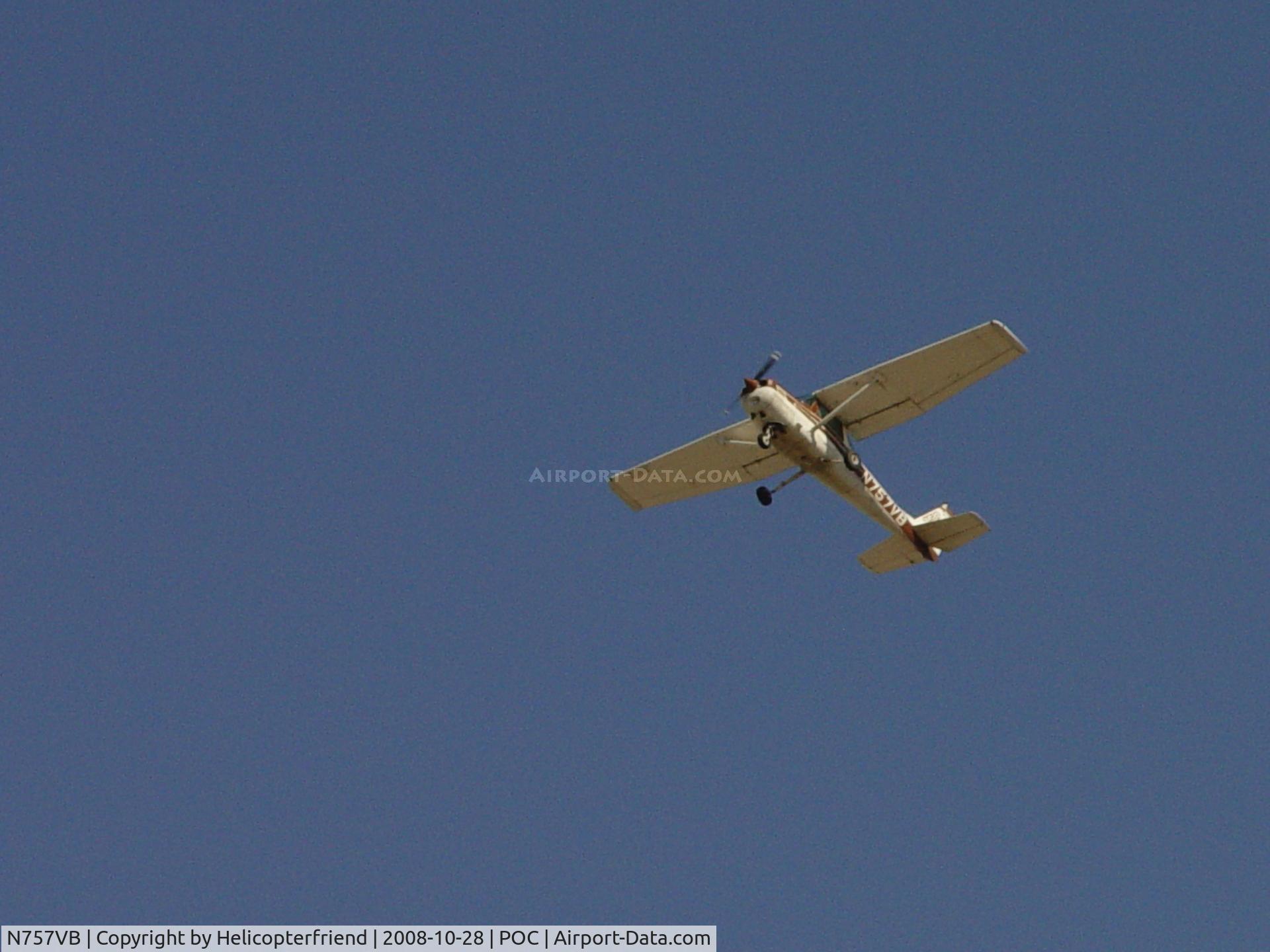 N757VB, 1977 Cessna 152 C/N 15280028, Flying northside base over my house to Brackett