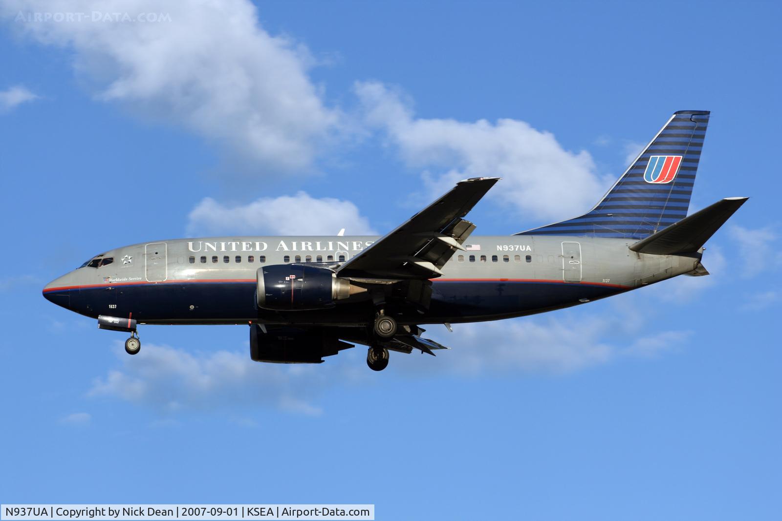 N937UA, 1992 Boeing 737-522 C/N 26668, /
