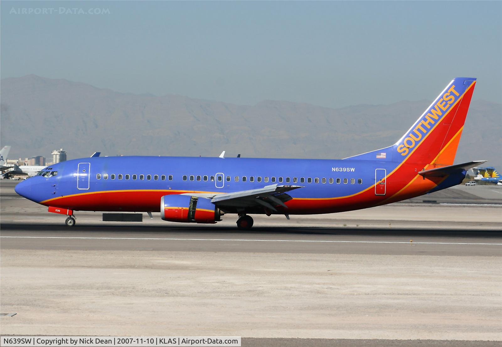 N639SW, 1996 Boeing 737-3H4 C/N 27712, /