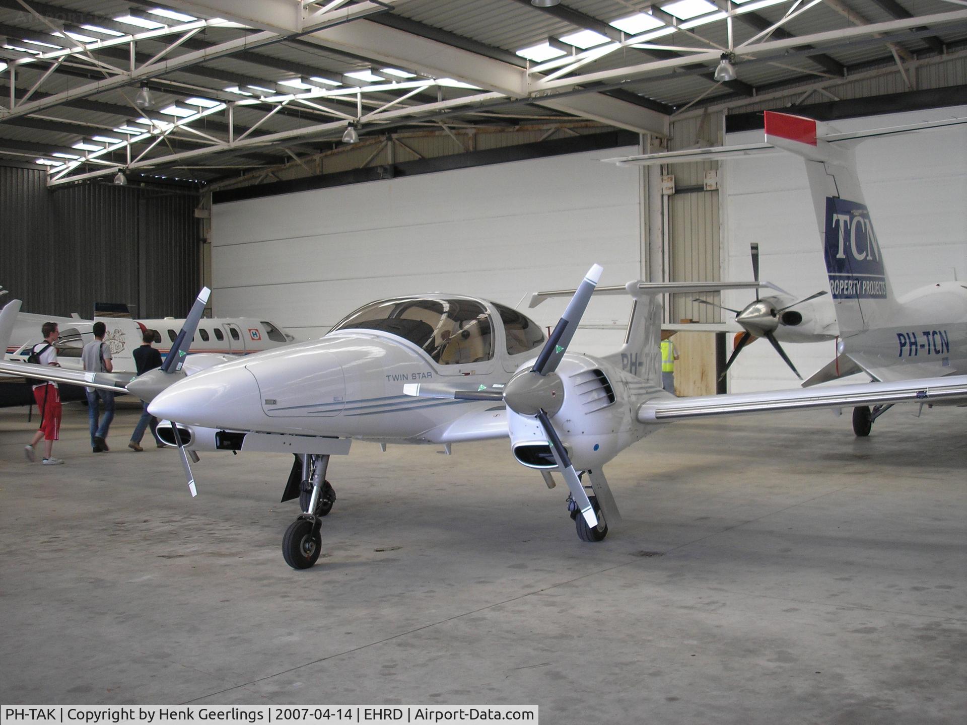 PH-TAK, 2006 Diamond DA-42 Twin Star C/N 42.190, Rotterdam Airport , General Aviation