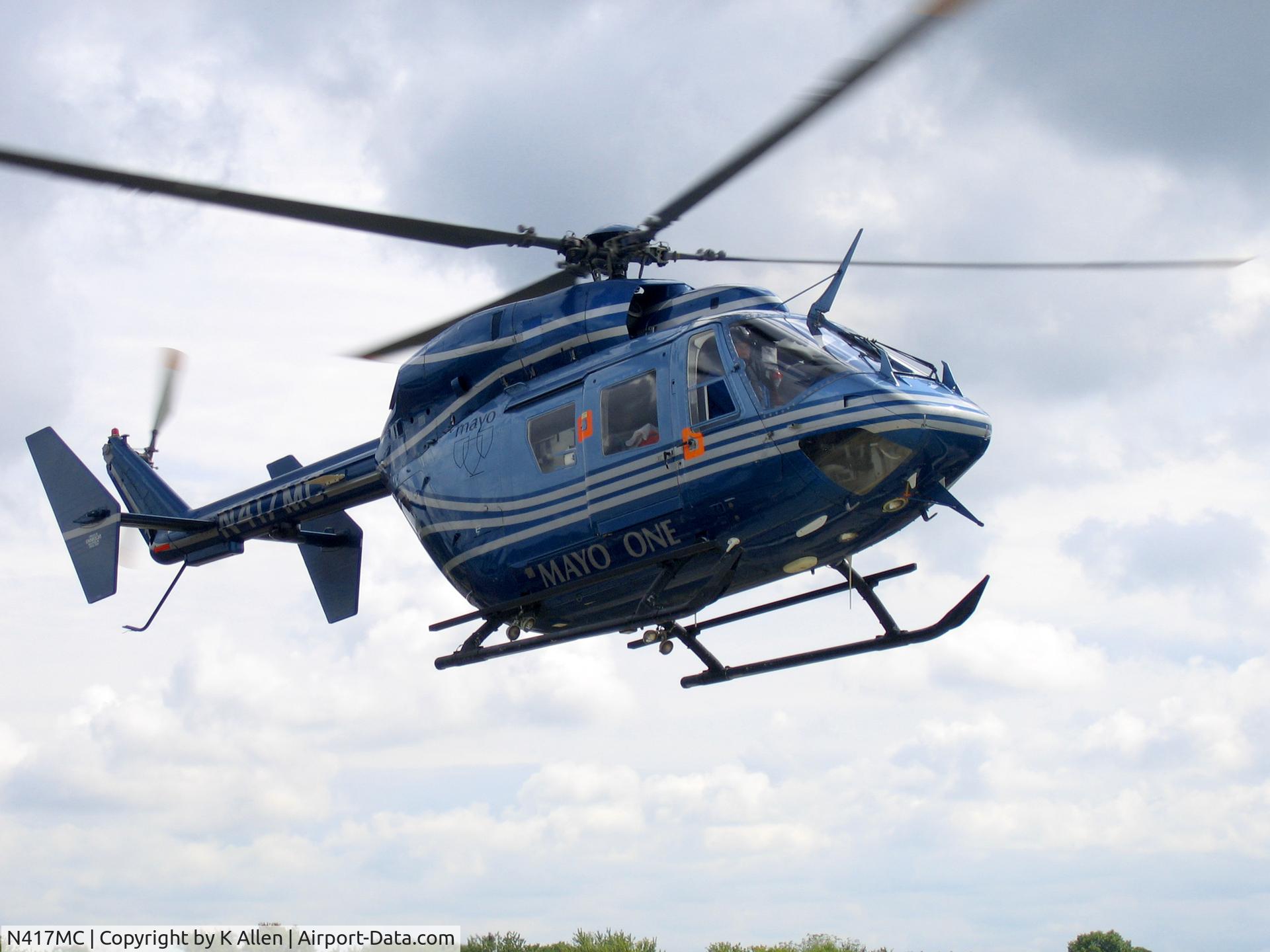 N417MC, 1989 Eurocopter-Kawasaki BK-117B-2 C/N 7150, Landing at the Mayo Clinic helipad in Rochester, MN