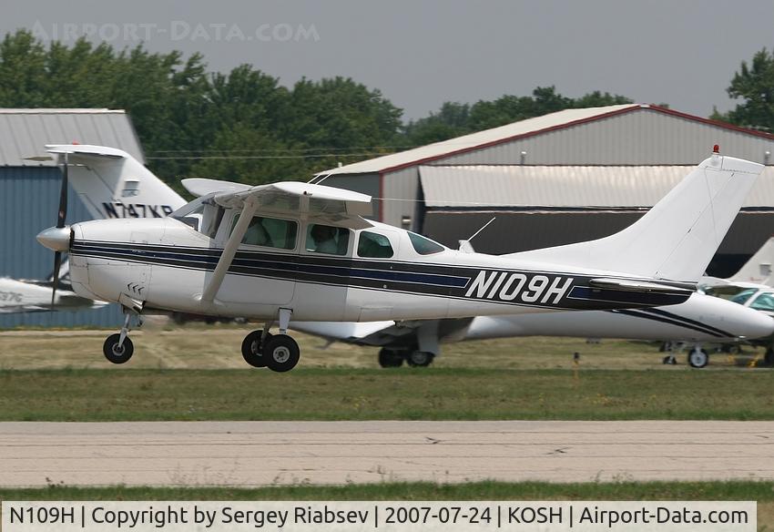 N109H, 1962 Cessna 210B C/N 21057921, EAA AirVenture 2007