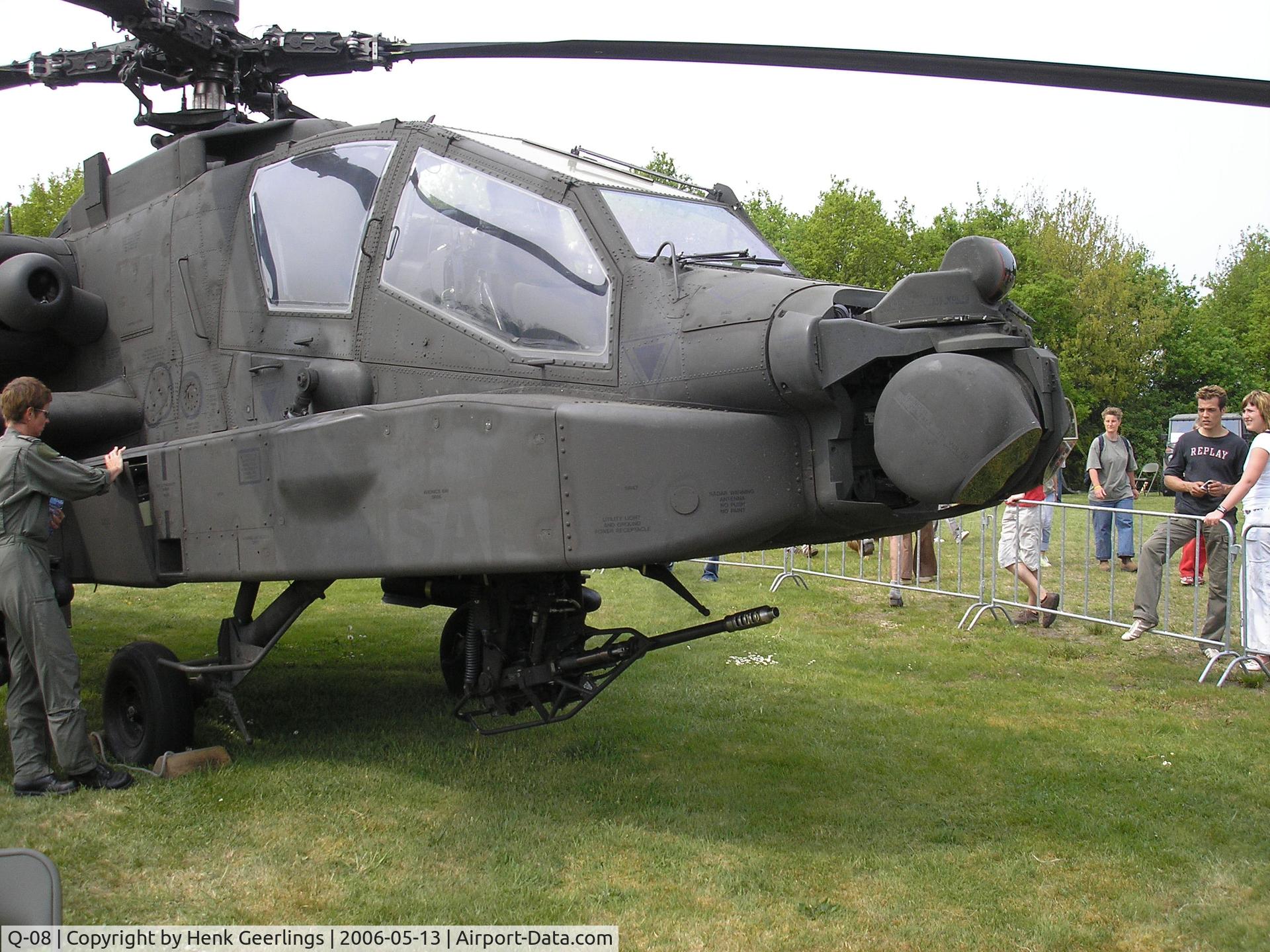 Q-08, 1998 Boeing AH-64DN Apache C/N DN008, Army Openday, 2006