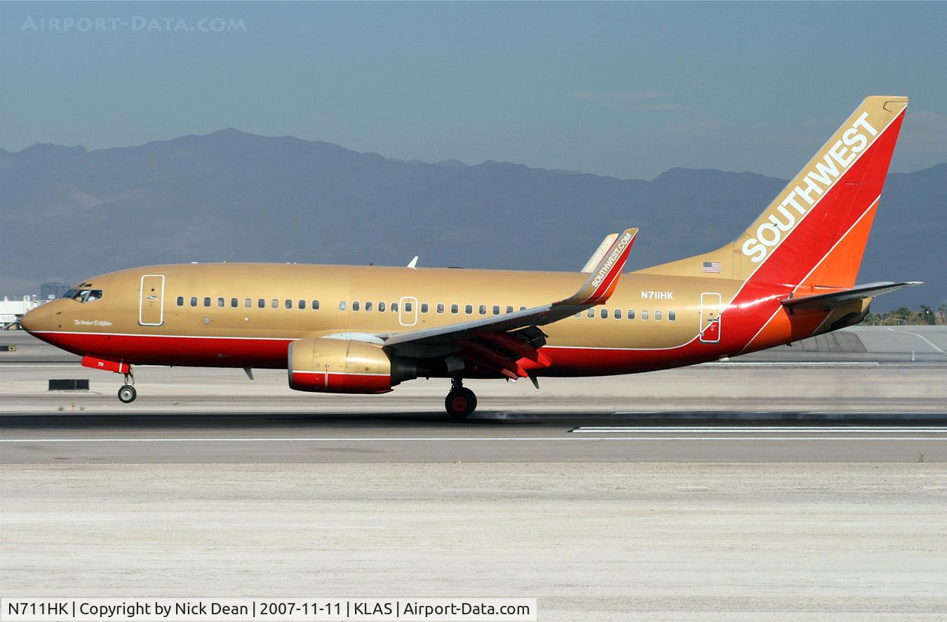 N711HK, 1998 Boeing 737-7H4 C/N 27845, /