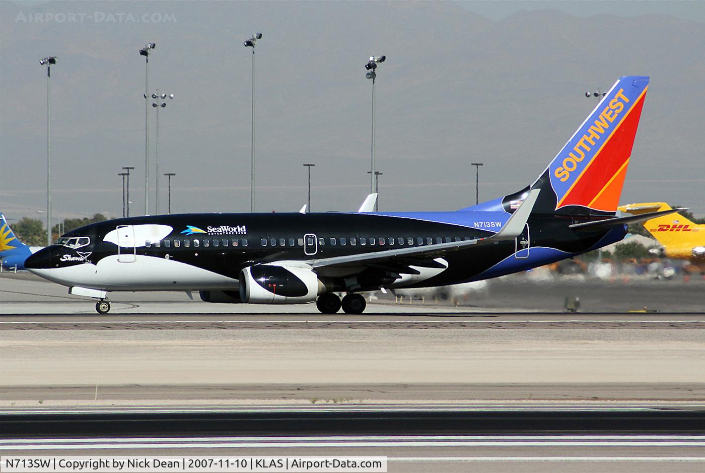 N713SW, 1998 Boeing 737-7H4 C/N 27847, /