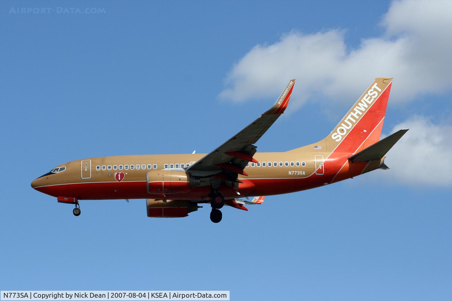 N773SA, 2000 Boeing 737-7H4 C/N 27881, /