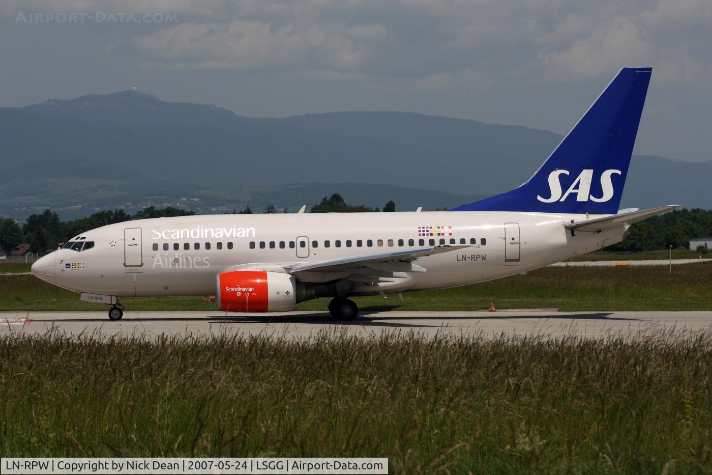 LN-RPW, 1999 Boeing 737-683 C/N 28289, /