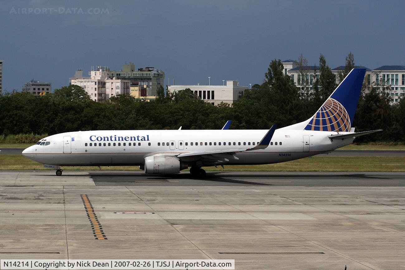 N14214, 1998 Boeing 737-824 C/N 28774, /