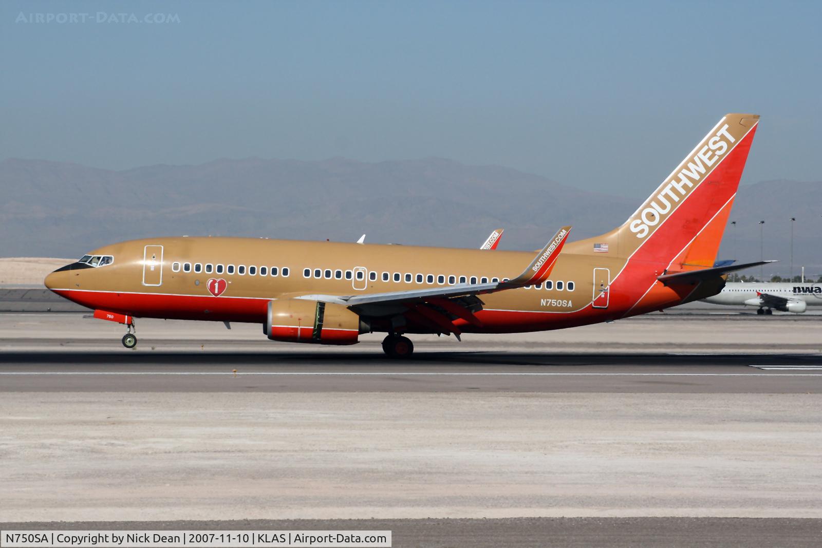 N750SA, 1999 Boeing 737-7H4 C/N 29802, /