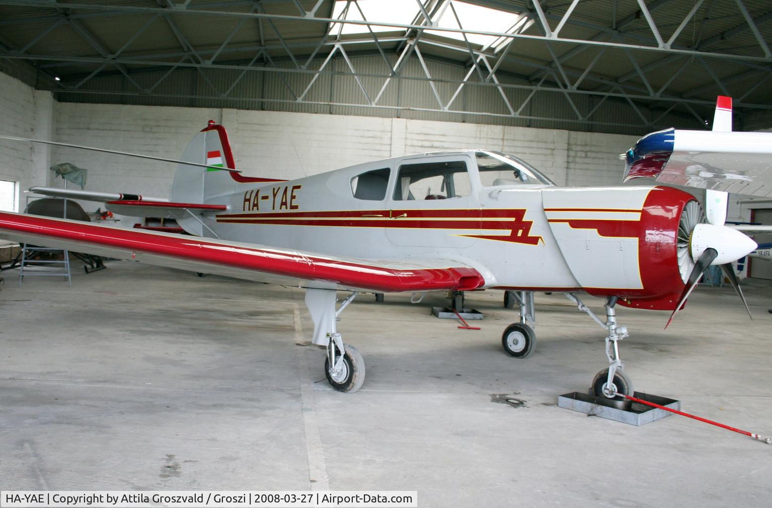 HA-YAE, Yakovlev Yak-18T C/N 11-35, Gyorszentiván-Bony Airport, Hungary