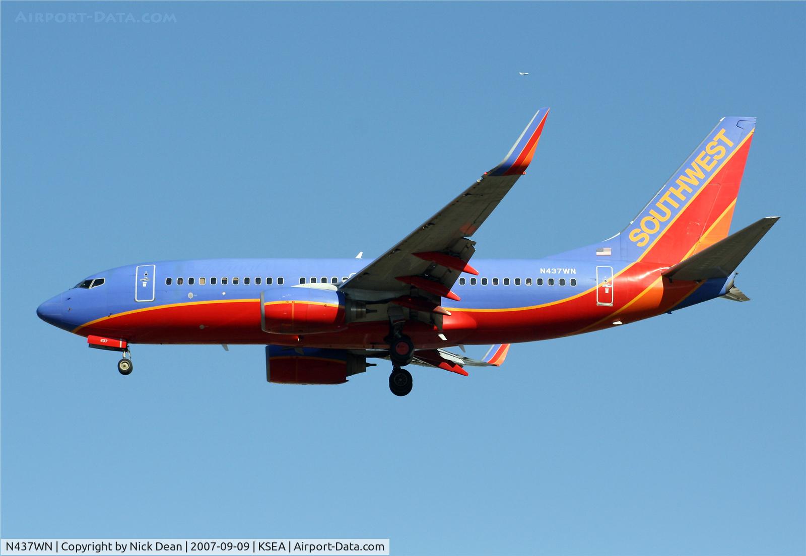 N437WN, 2003 Boeing 737-7H4 C/N 29832, /