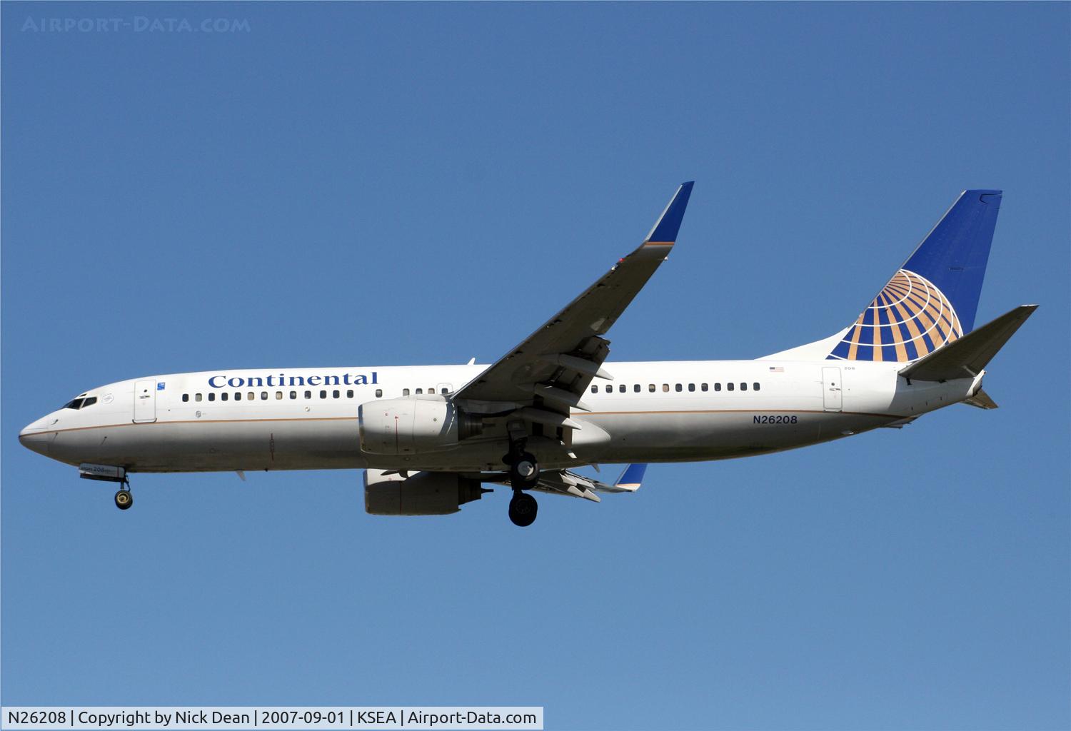 N26208, 2000 Boeing 737-824 C/N 30580, /
