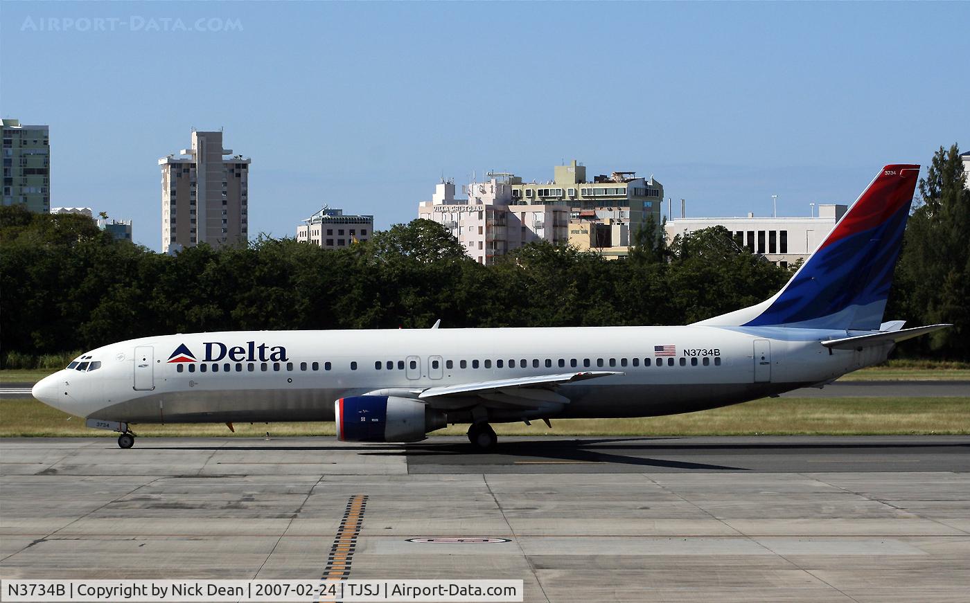 N3734B, 2000 Boeing 737-832 C/N 30776, /