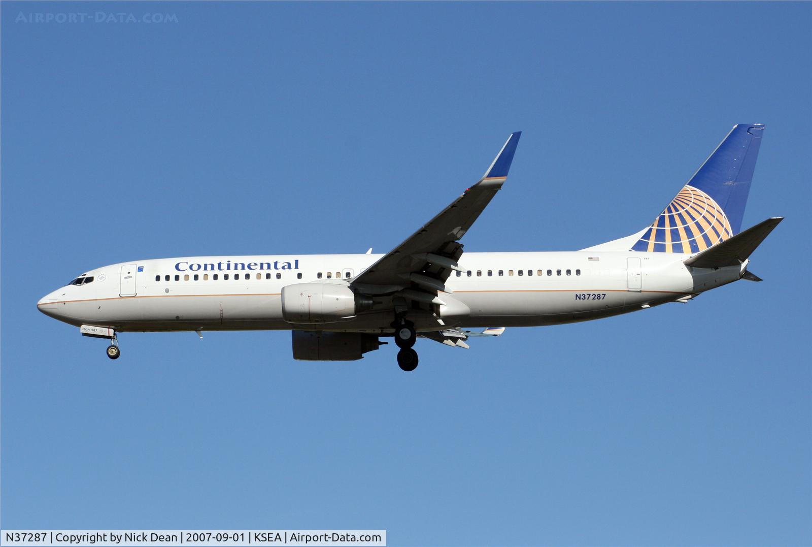 N37287, 2004 Boeing 737-824 C/N 31636, /