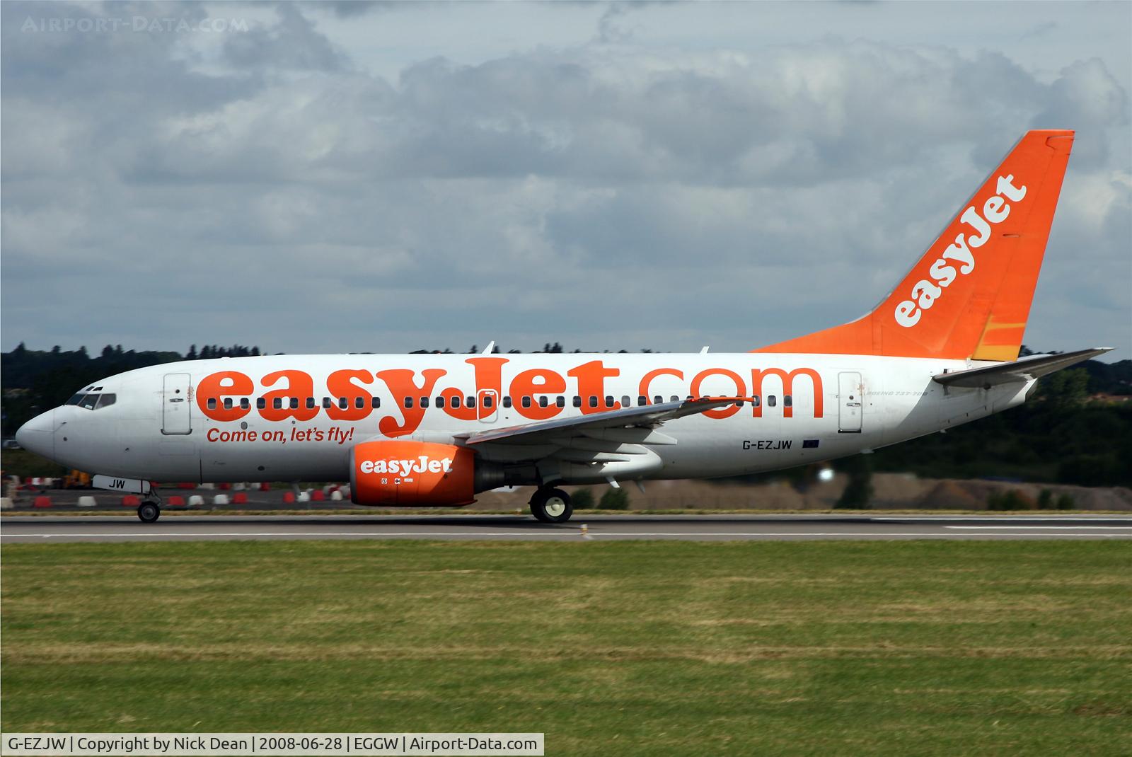 G-EZJW, 2003 Boeing 737-73V C/N 32418, /