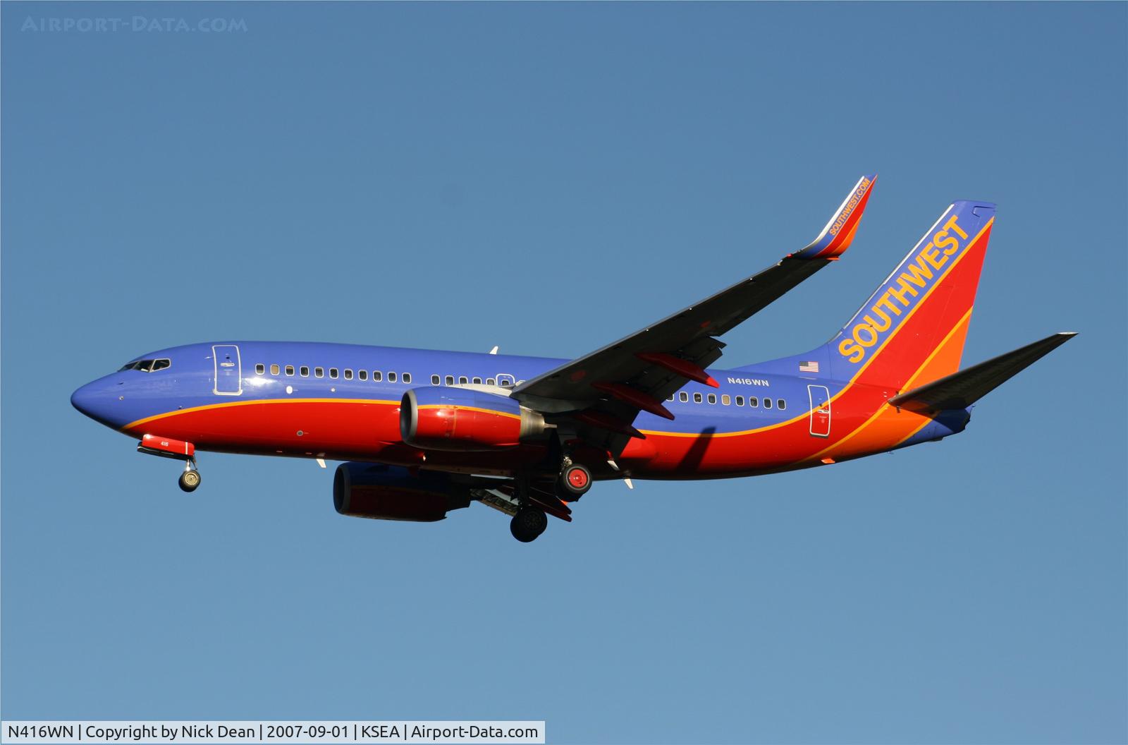 N416WN, 2001 Boeing 737-7H4 C/N 32453, /