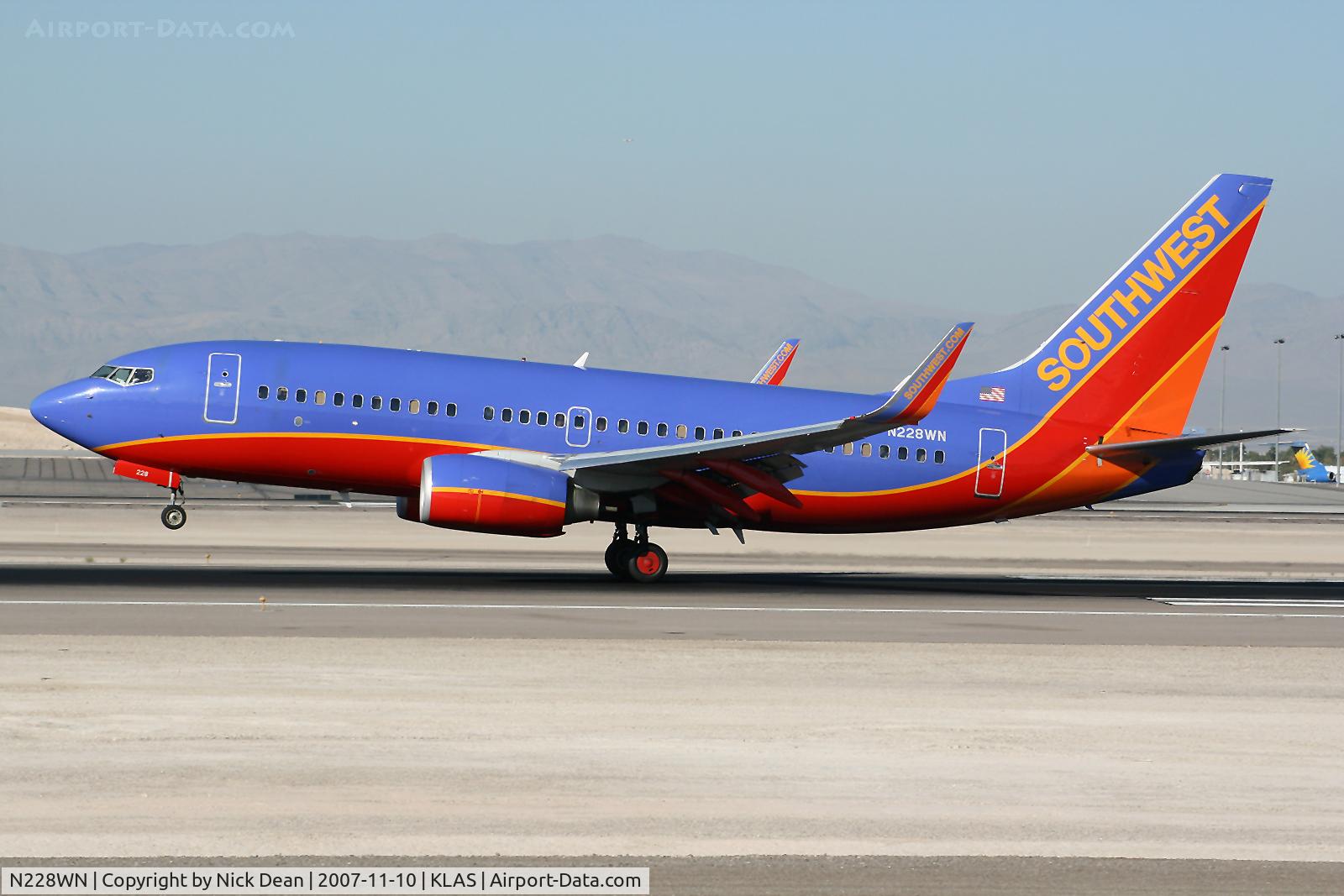 N228WN, 2005 Boeing 737-7H4 C/N 32496, /