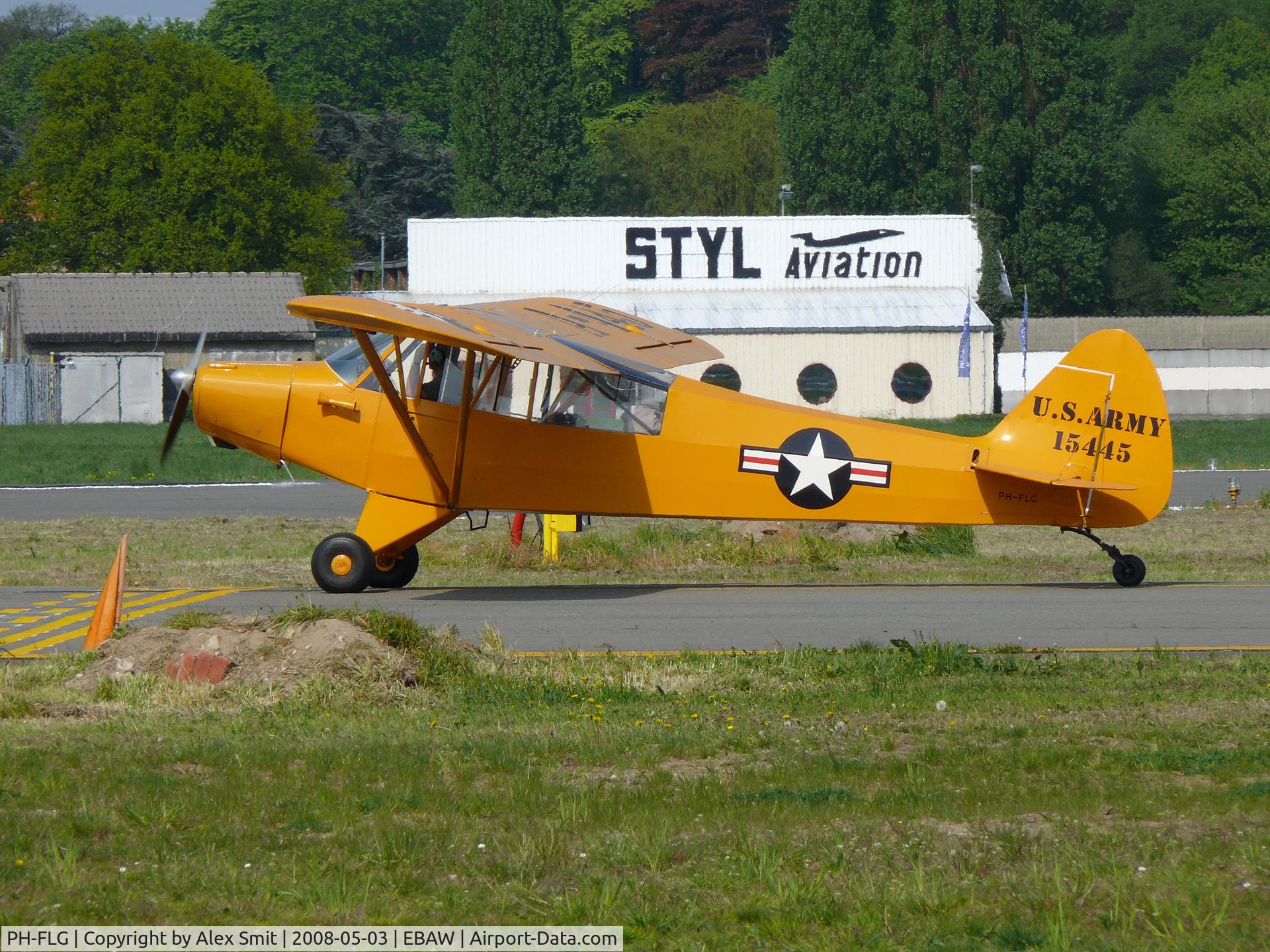 PH-FLG, 1952 Piper L-18C Super Cub C/N 18-1445, Piper Pa18-95 Super Cub PH-FLG painted as US Army 15445