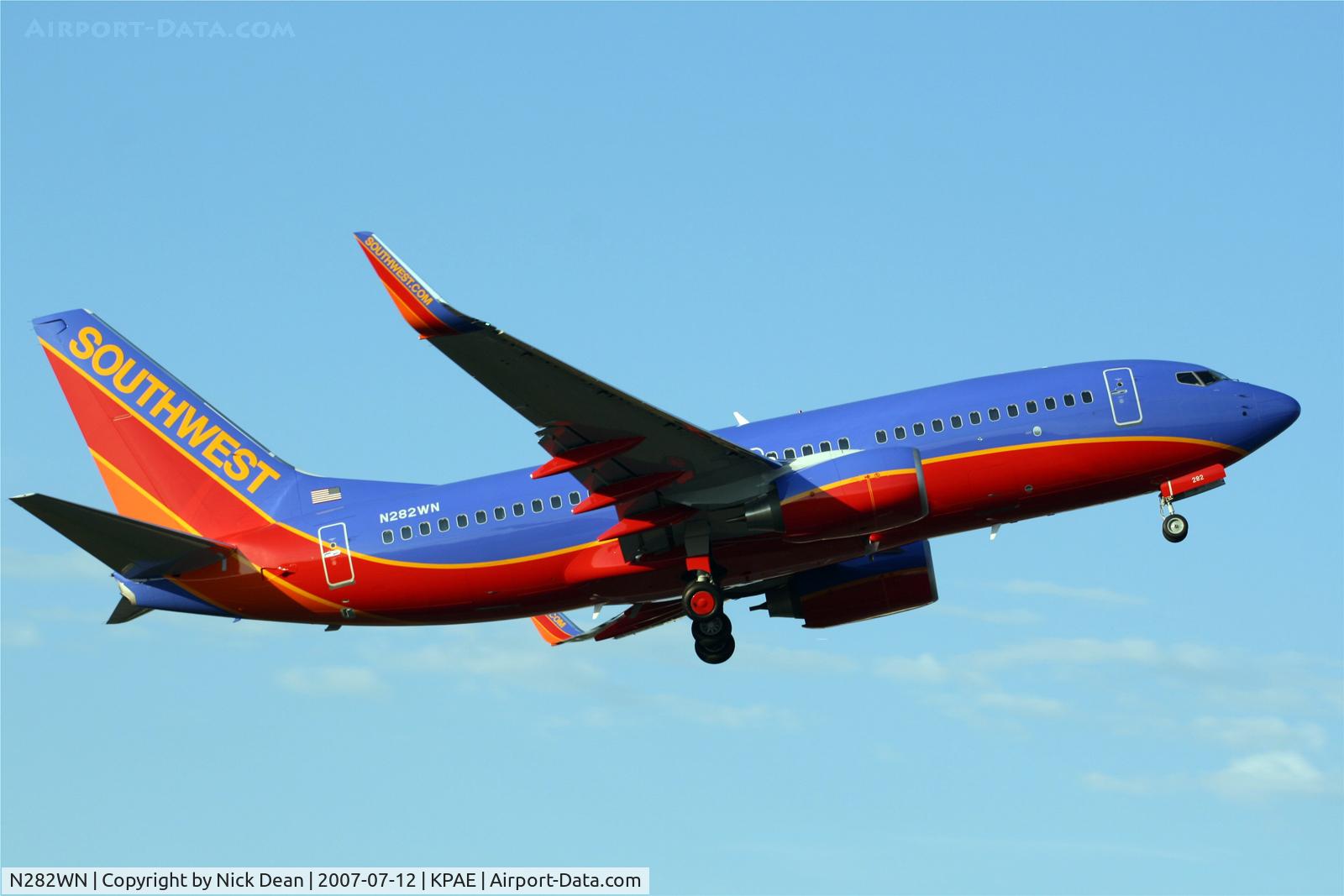 N282WN, 2007 Boeing 737-7H4 C/N 32534, /