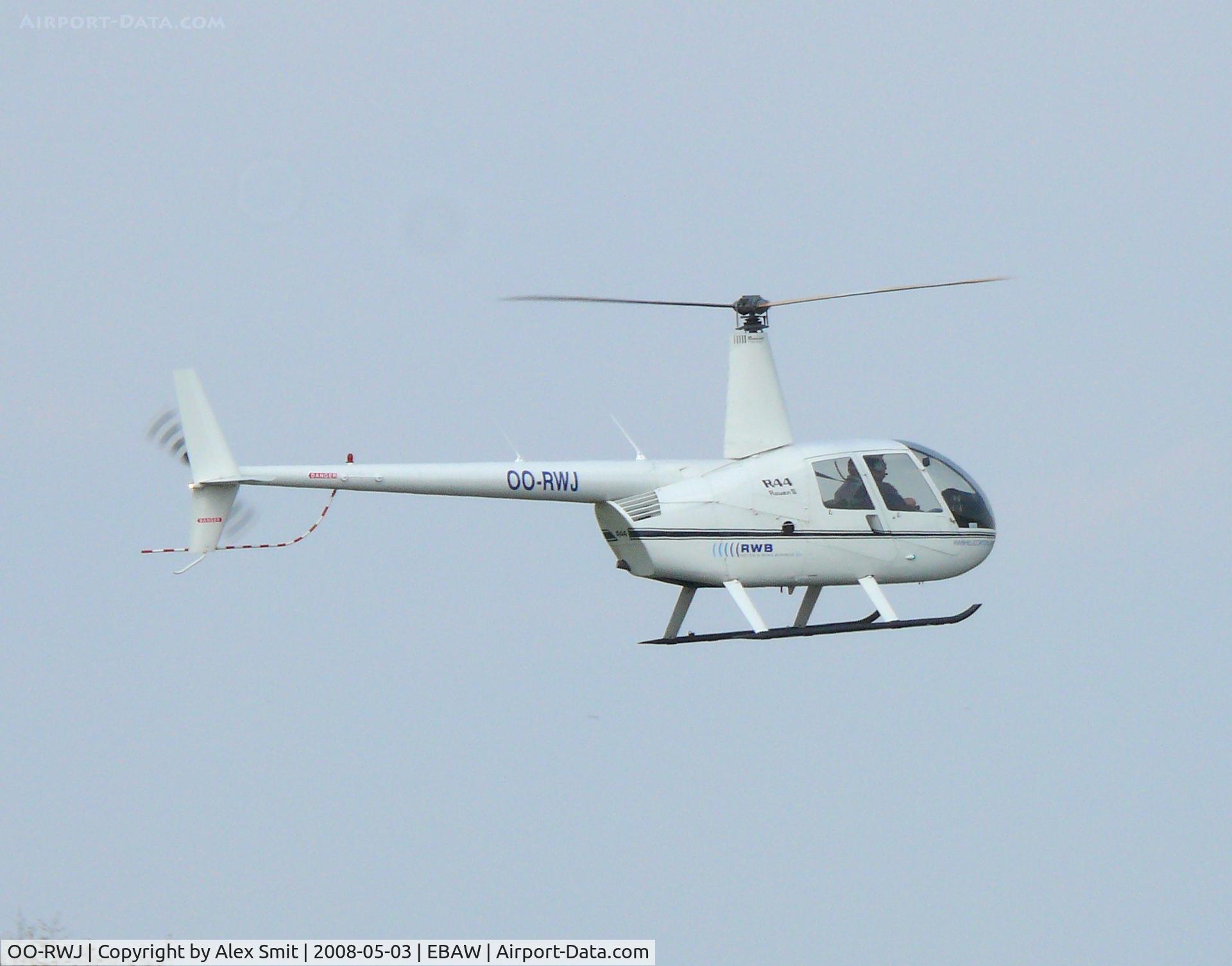 OO-RWJ, Robinson R44 Raven II C/N 11146, Robinson R-44 Raven II OO-RWJ