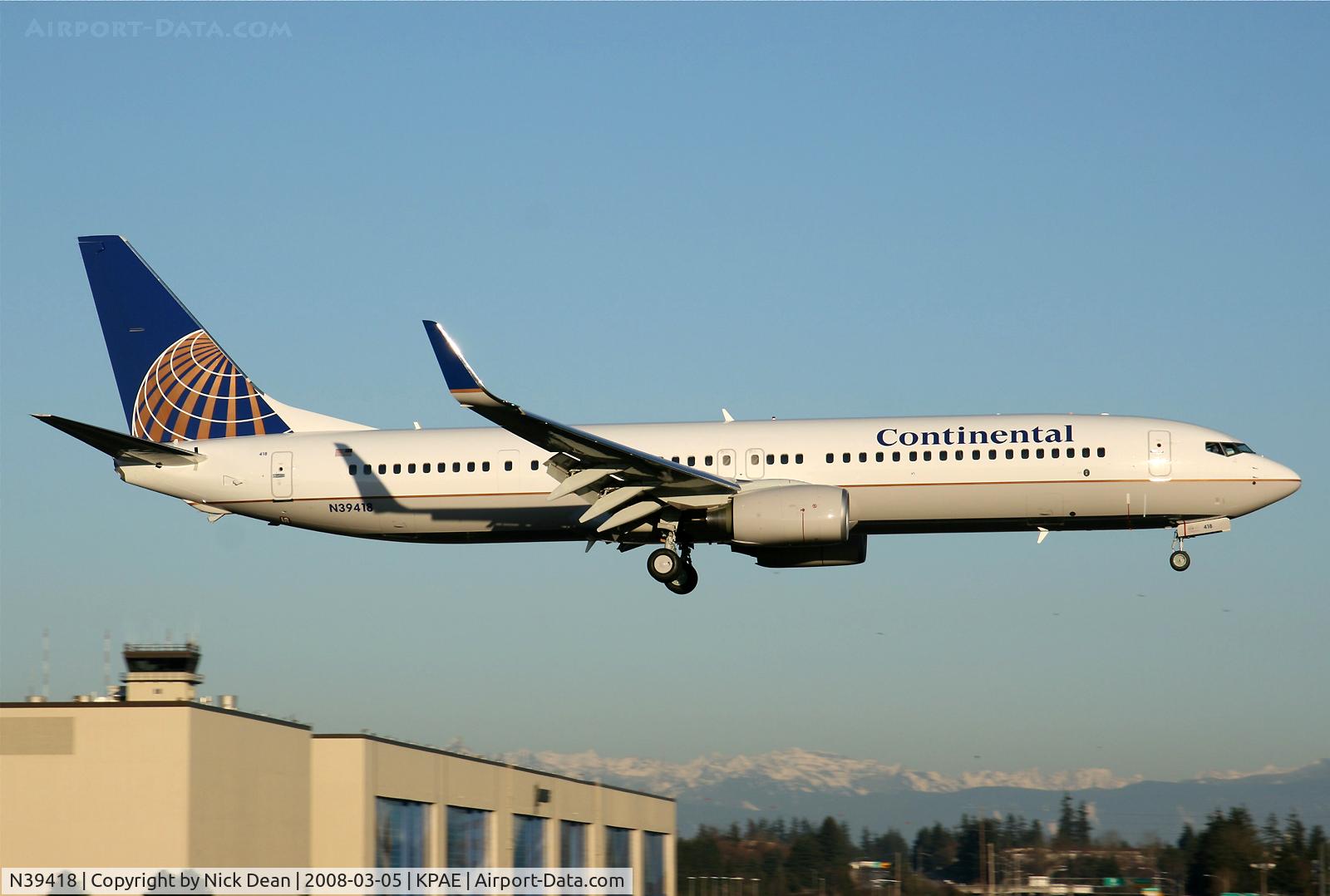 N39418, 2008 Boeing 737-924/ER C/N 33456, /