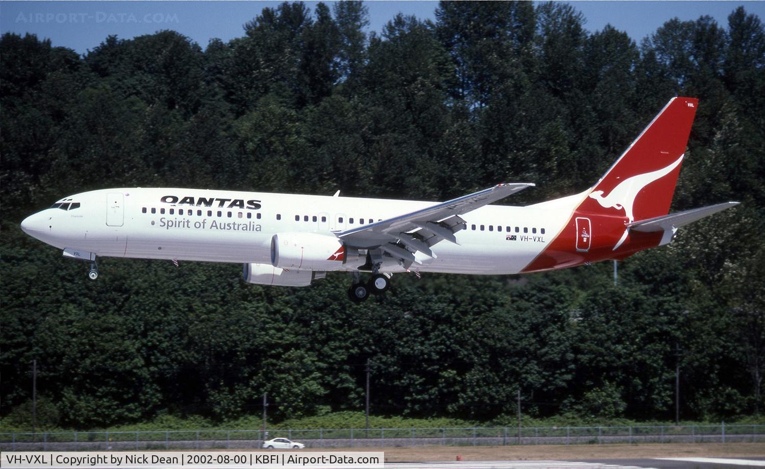 VH-VXL, 2002 Boeing 737-838 C/N 33482, Scanned from a slide
