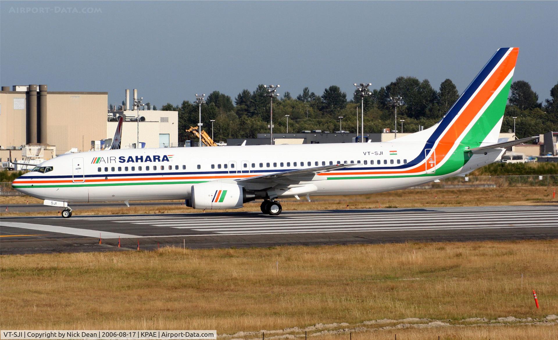 VT-SJI, 2006 Boeing 737-8K9 C/N 34399/2030, Th English side