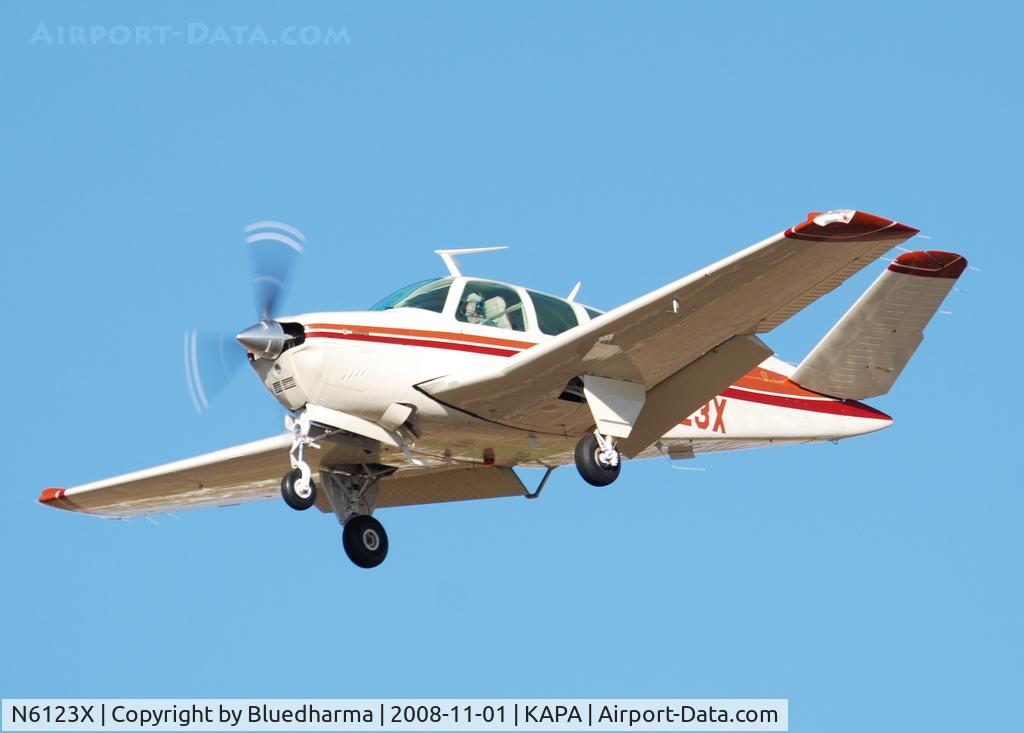 N6123X, 1981 Beech V35B Bonanza C/N D-10385, On final approach to 17L.