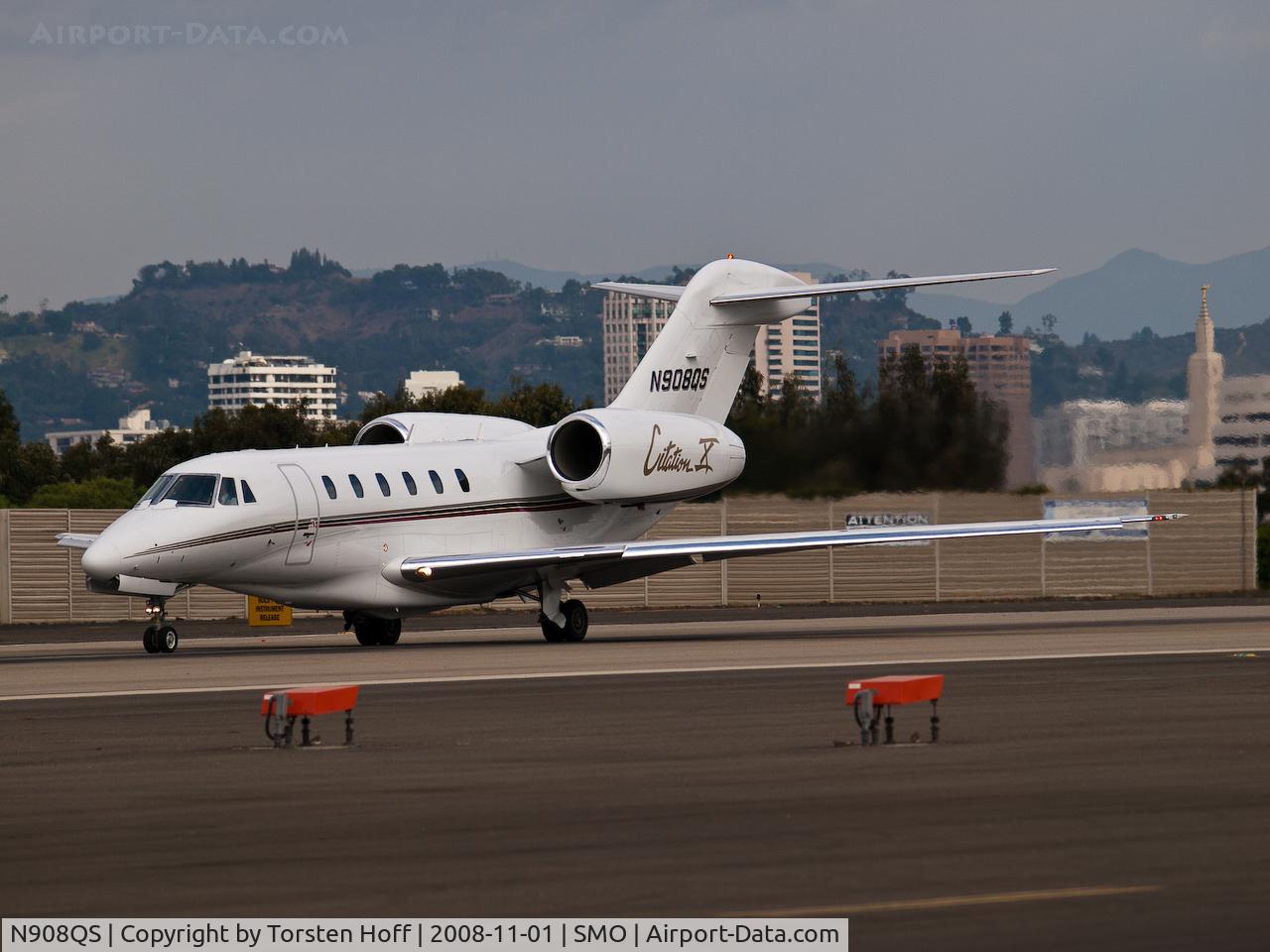N908QS, 2000 Cessna 750 Citation X Citation X C/N 750-0108, N908QS departing from RWY 21