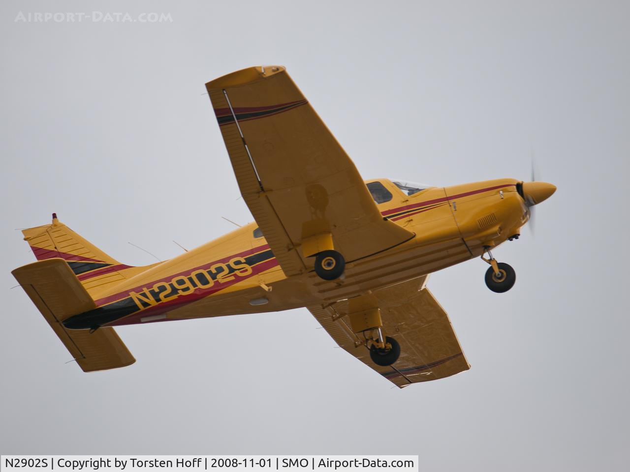 N2902S, Piper PA-28-181 Archer II C/N 28-7990540, N2902S departing from RWY 03
