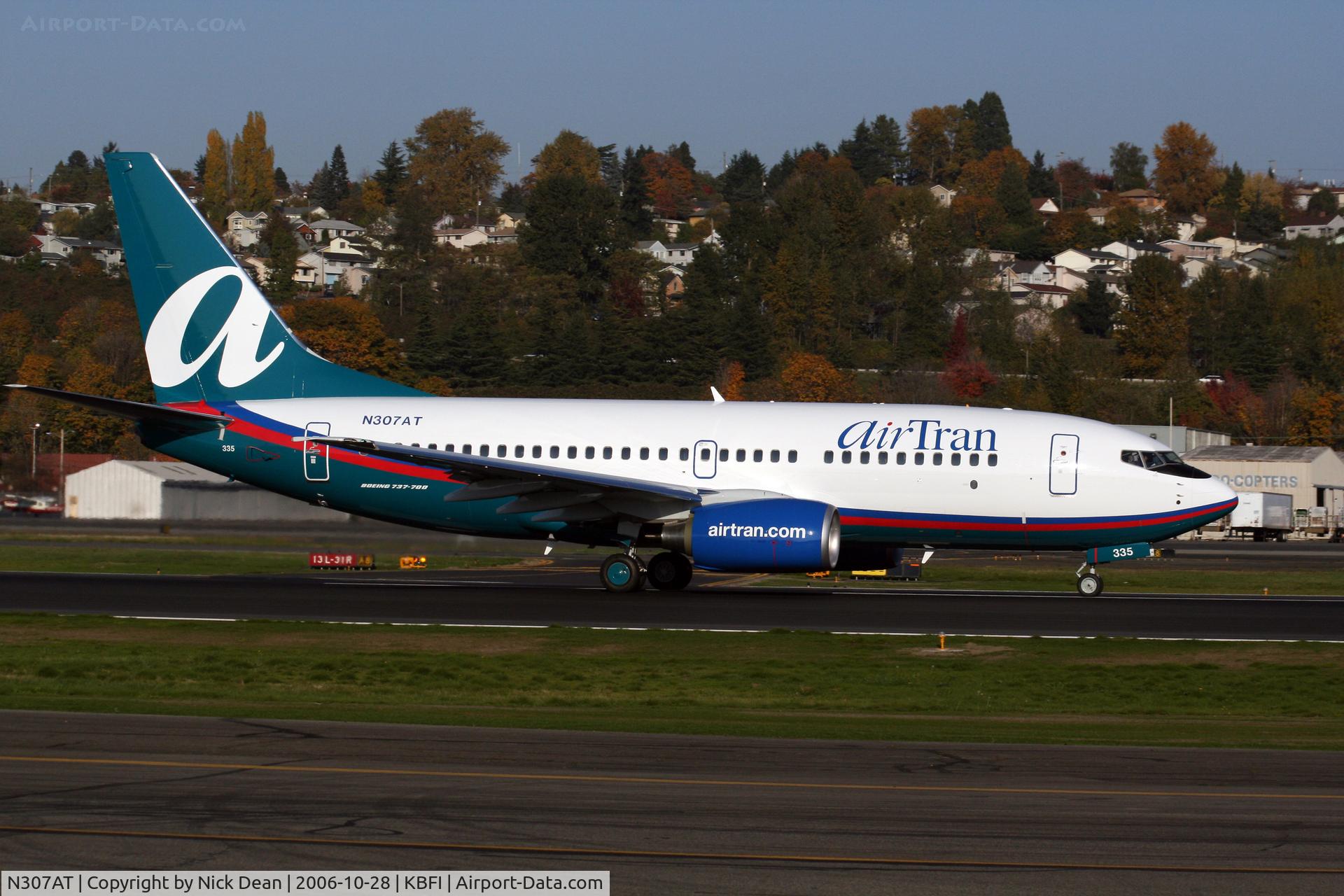 N307AT, 2006 Boeing 737-7BD C/N 34862, /