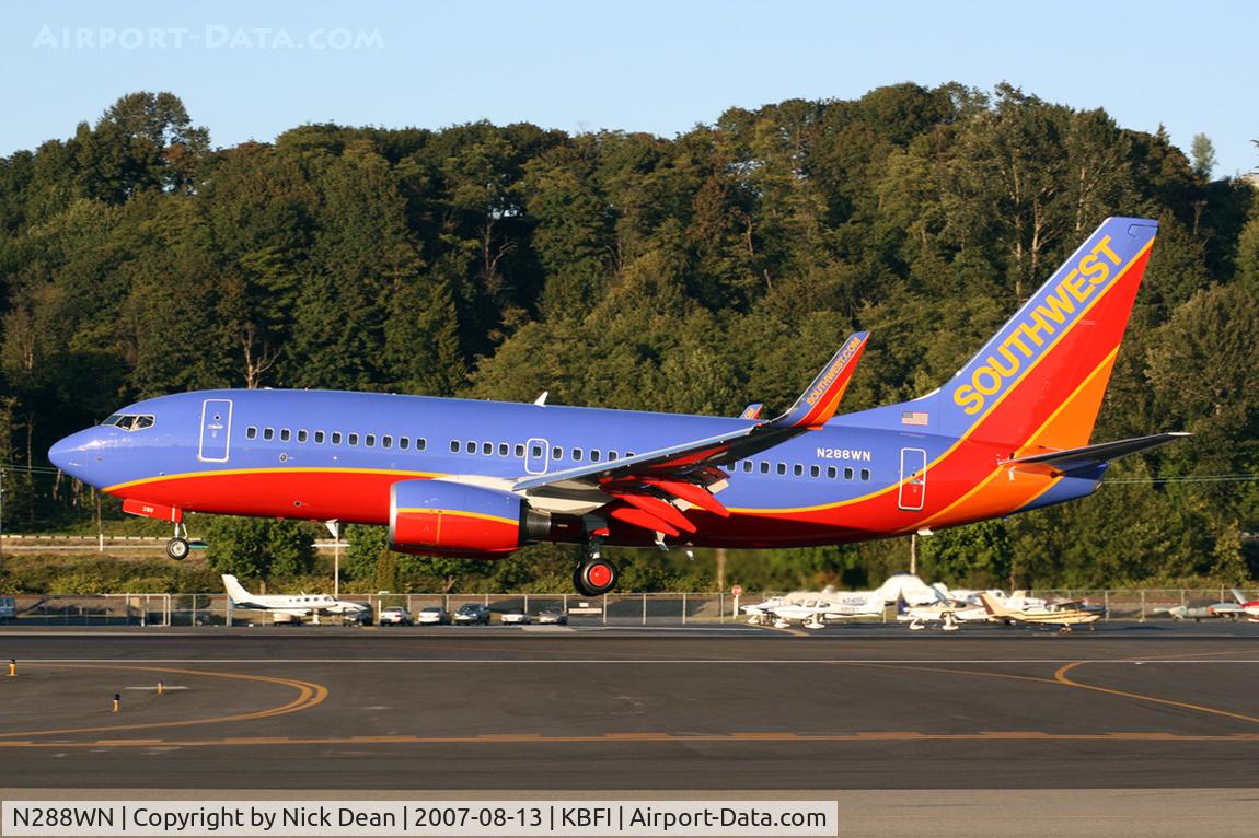 N288WN, 2007 Boeing 737-7H4 C/N 36611, /