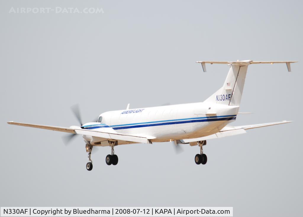N330AF, 1985 Beech 1900C C/N UB-38, On final approach to 17L.