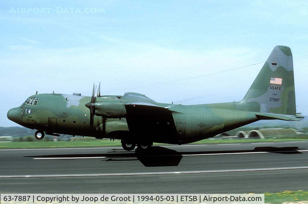 63-7887, 1964 Lockheed C-130E Hercules C/N 382-3958, This 37 AS/435 AW machine came along during the spotters day. Picture taken with just a few mils.