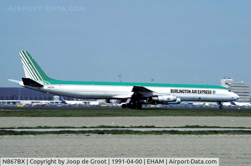 N867BX, 1969 Douglas DC-8-63F C/N 46049, Hard braking at Schiphol