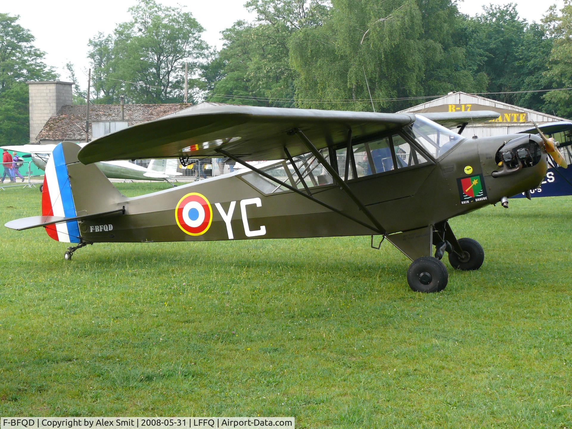 F-BFQD, 1944 Piper L-4J Grasshopper (J3C-65D) C/N 13028, Piper J3C-65 Cub painted as French Air Force YC