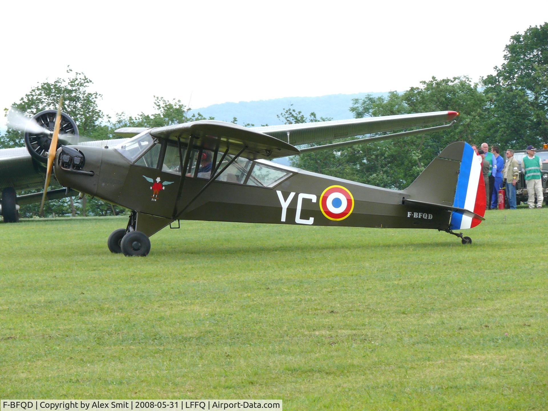 F-BFQD, 1944 Piper L-4J Grasshopper (J3C-65D) C/N 13028, Piper J3C-65 Cub F-BFQD painted as French Air Force YC