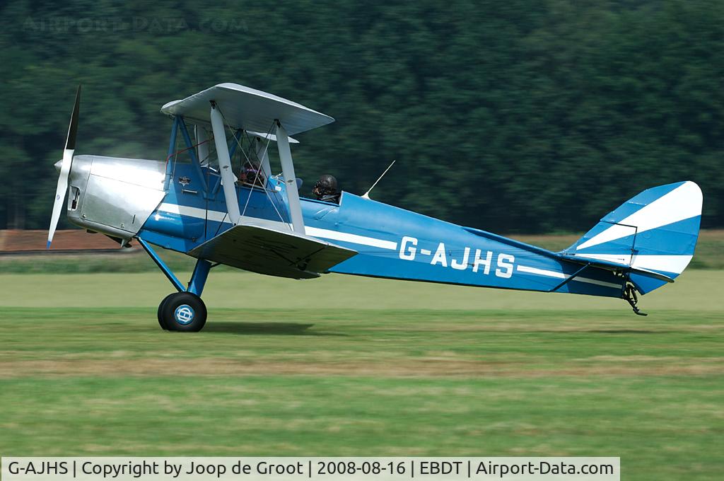 G-AJHS, 1941 De Havilland DH-82A Tiger Moth II C/N 82121, Tiger Moth at Schaffen Diest