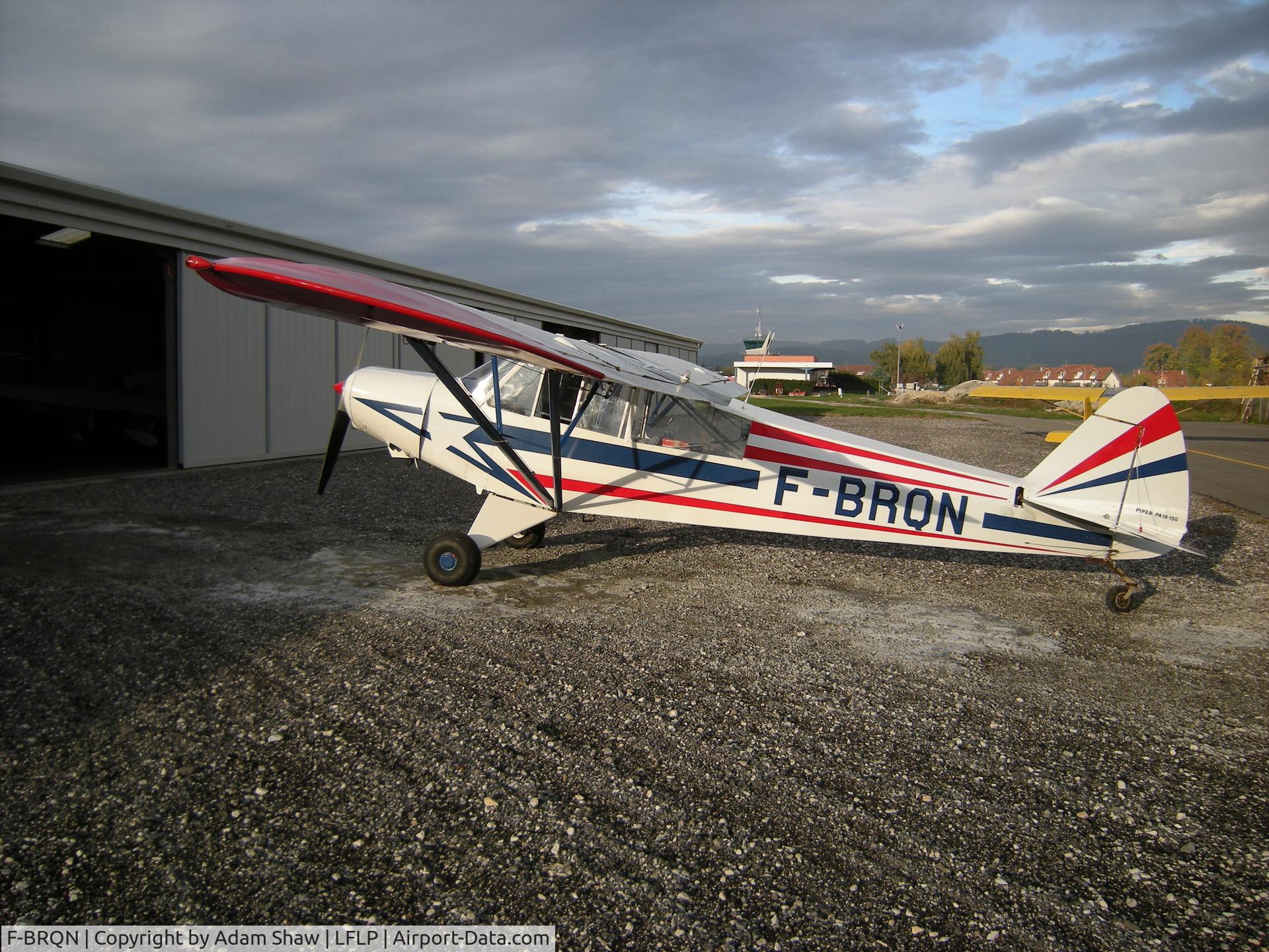 F-BRQN, Piper PA-18-150 Super Cub C/N 18-5328, New star on the cowl, to join CAPTENS Aerobatic Team for 2009 Air Show season as Flyign Farmer act.