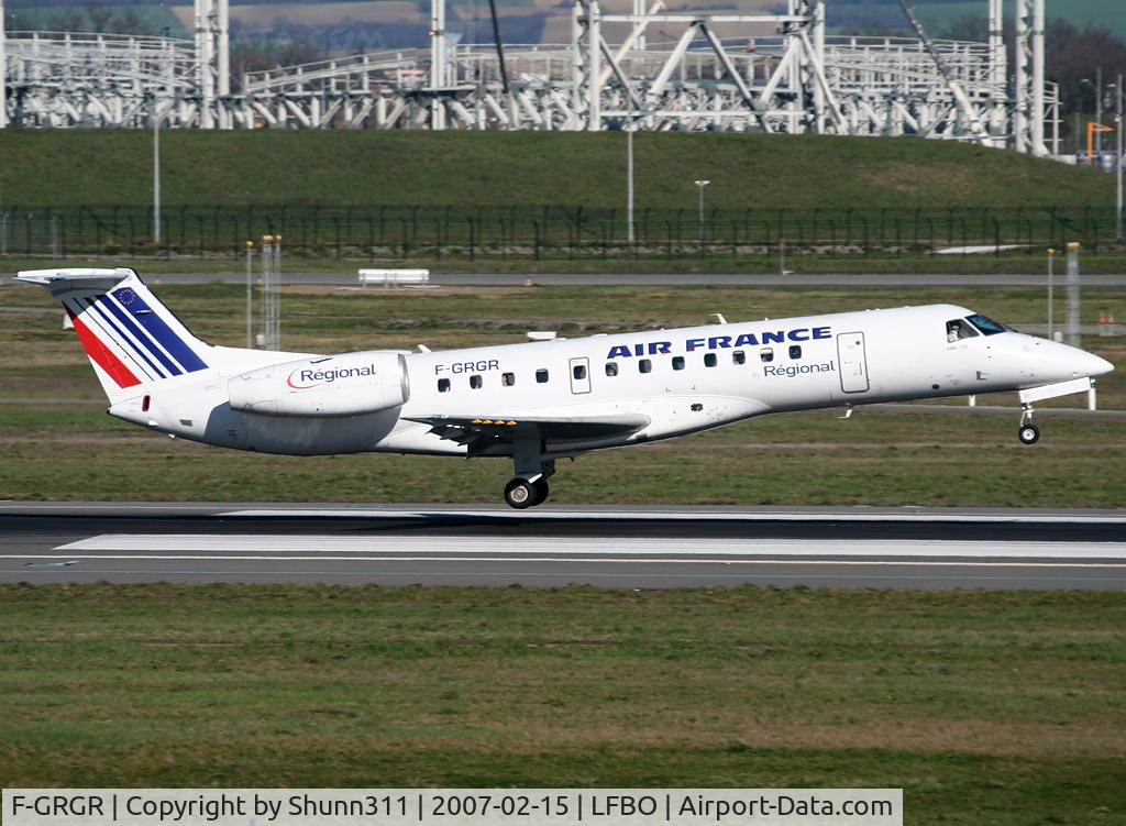 F-GRGR, 2000 Embraer ERJ-135ER (EMB-135ER) C/N 145236, Landing rwy 14R