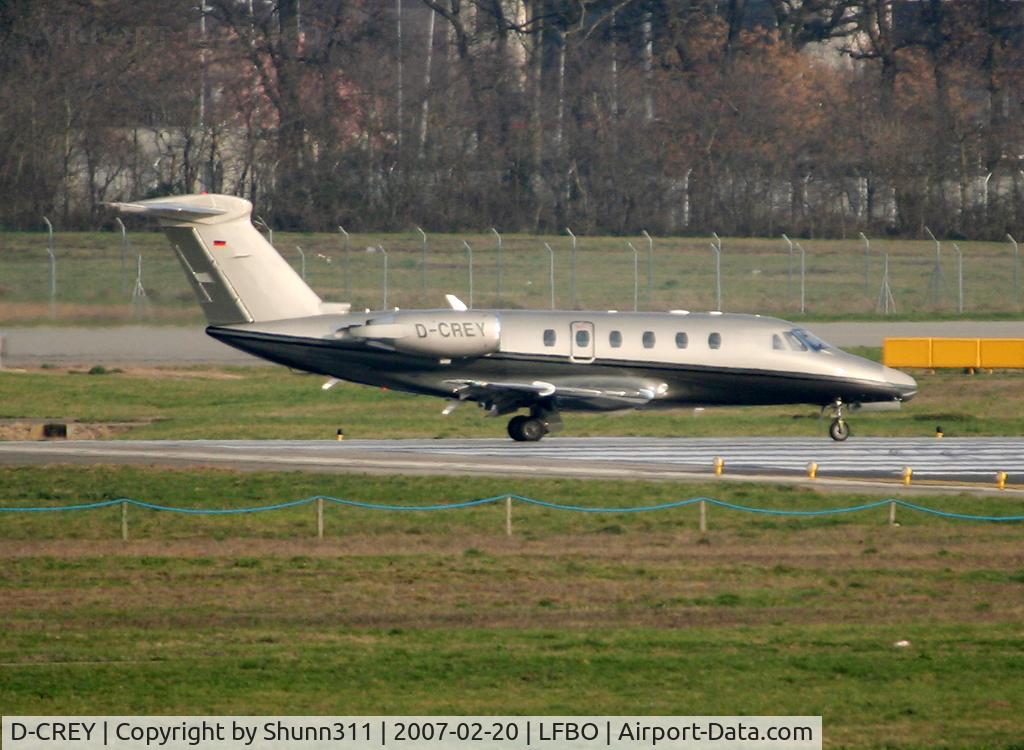 D-CREY, 1990 Cessna 650 Citation III C/N 650-0192, Lining up rwy 14L for departure