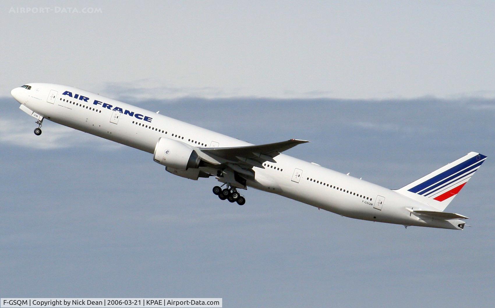 F-GSQM, 2006 Boeing 777-328/ER C/N 32848, /