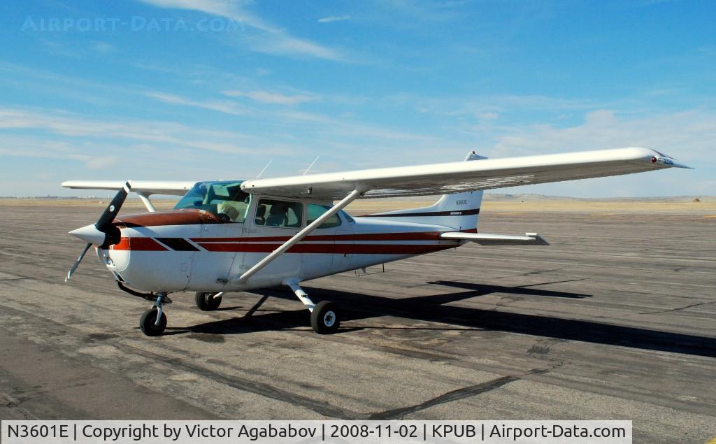 N3601E, 1978 Cessna 172N C/N 17271603, At Pueblo