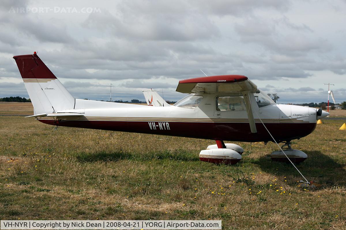 VH-NYR, Cessna 150M C/N 15078484, /
