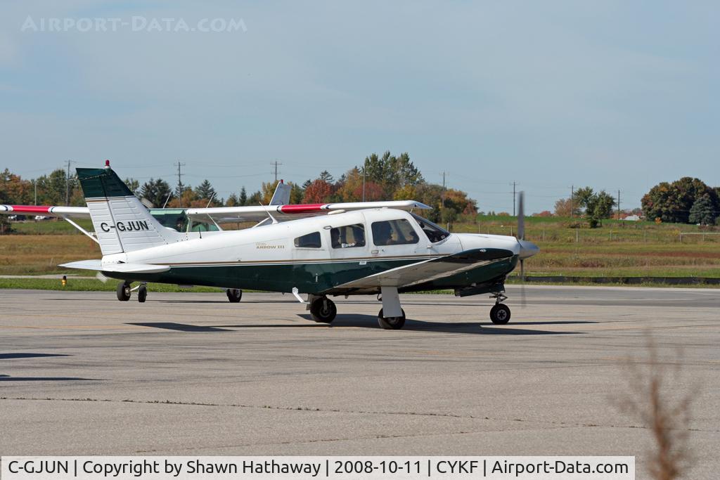 C-GJUN, 1978 Piper PA-28R-201 Cherokee Arrow III C/N 28R-7837275, Taxing to Runway 08 (Canon XT, 70-300mm IS)