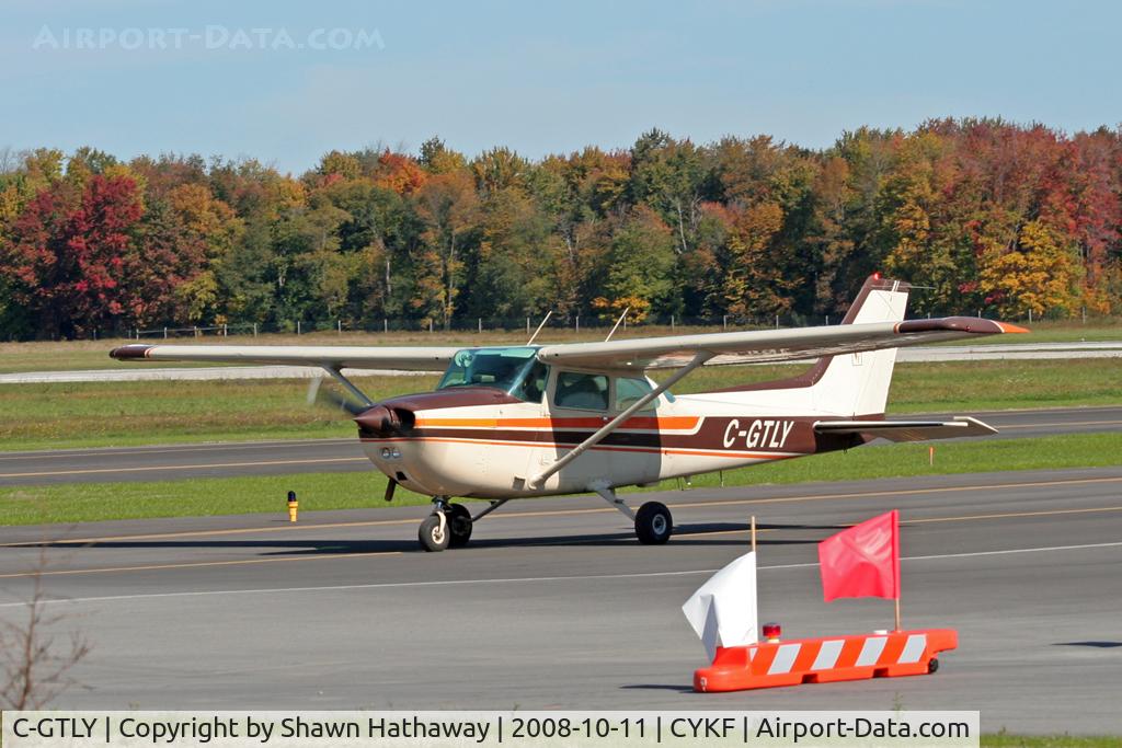 C-GTLY, 1978 Cessna 172N C/N 17269478, Taxing to Parking at Waterloo Aiport