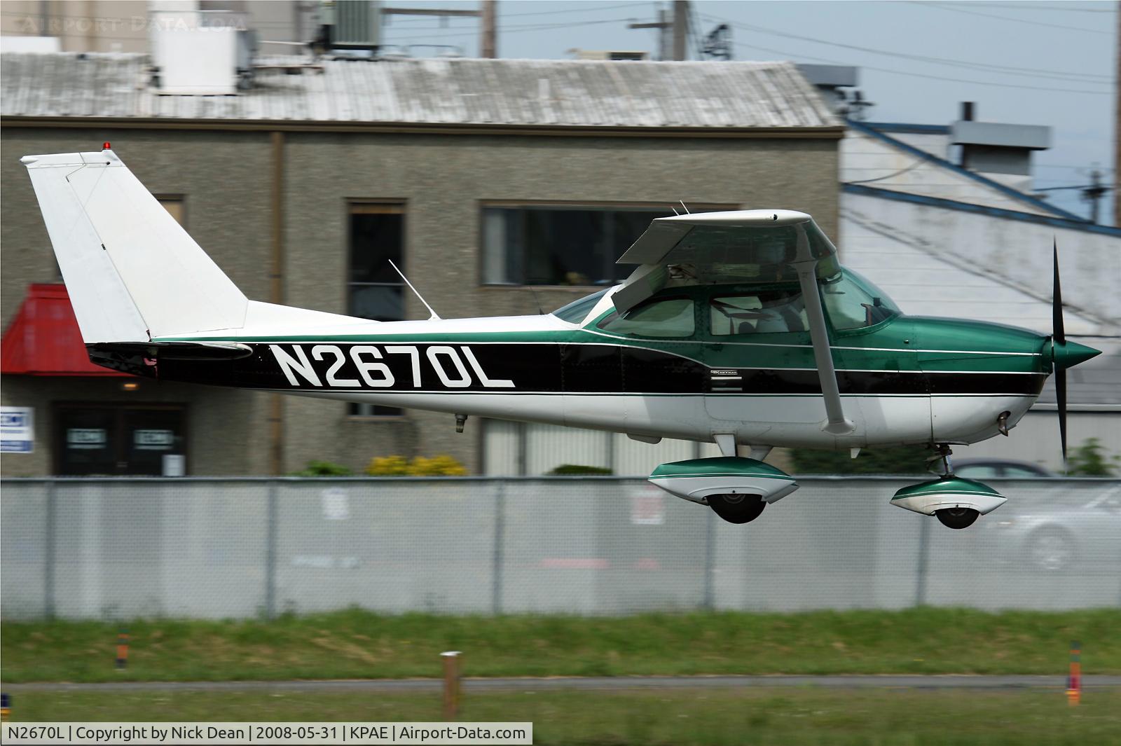 N2670L, 1967 Cessna 172H C/N 17255870, KPAE