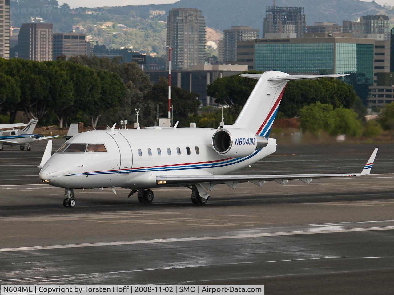 N604ME, 1992 Canadair Challenger 601-3A (CL-600-2B16) C/N 5112, N604ME departing from RWY 21