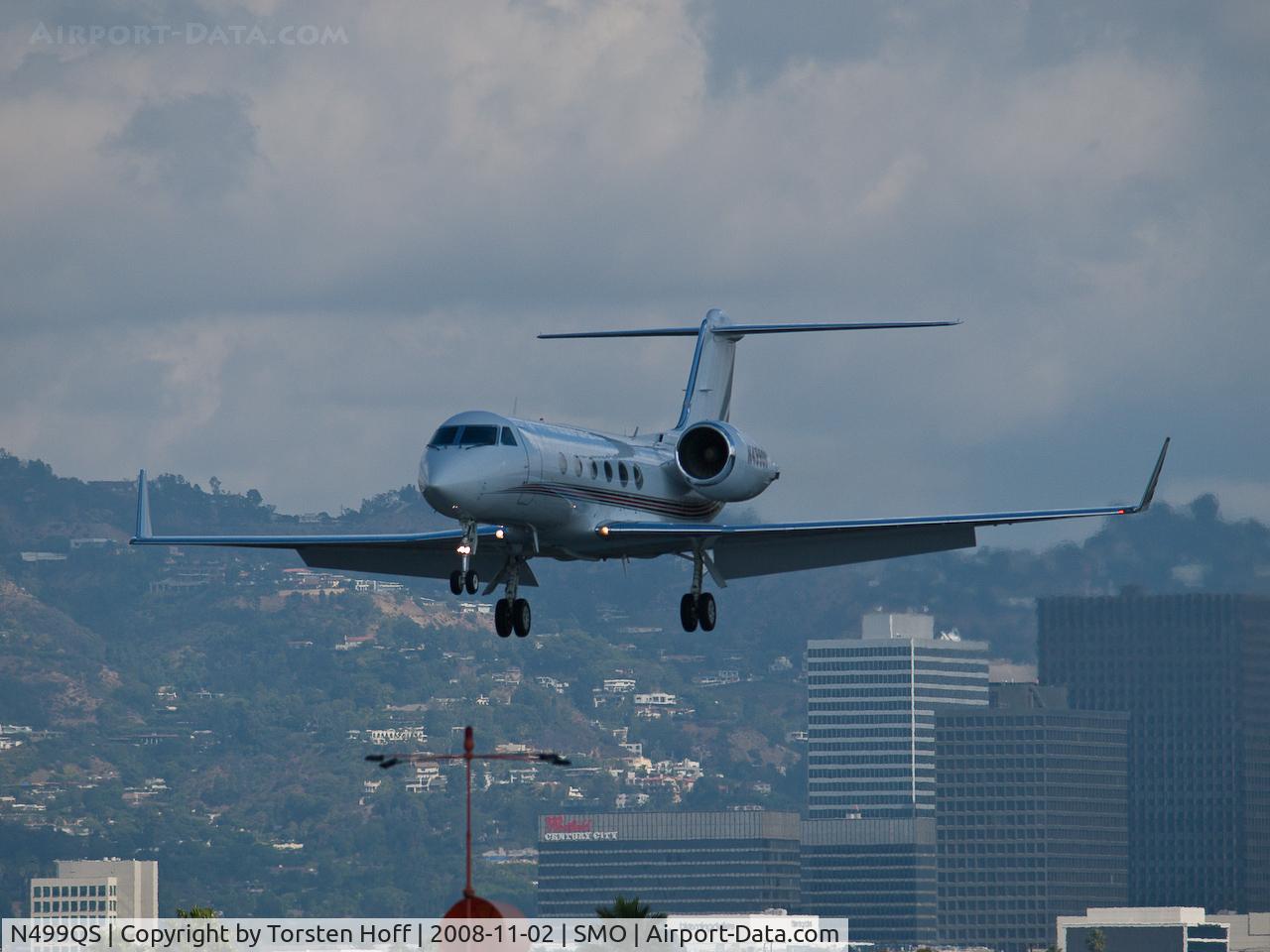 N499QS, 1996 Gulfstream Aerospace G-IV C/N 1299, N499QS on short final to RWY 21